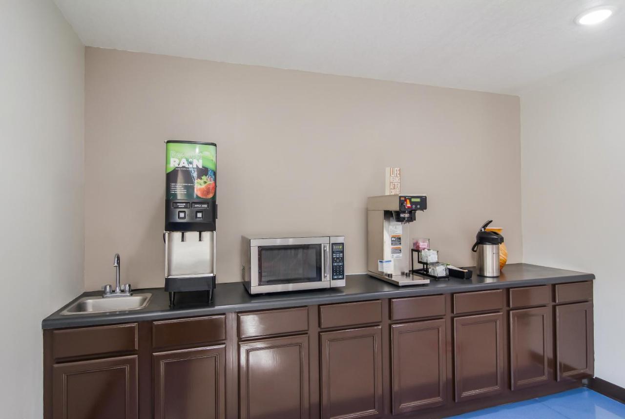 Red Roof Inn I-95 North Brunswick Darien Ngoại thất bức ảnh